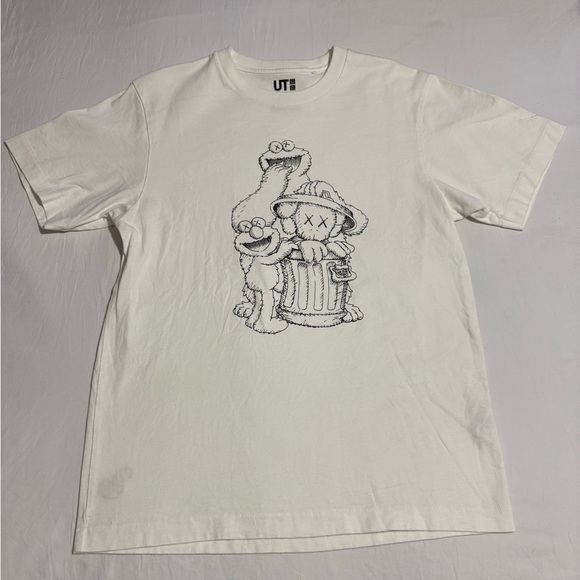 KAWS Other - Uniqlo X KAWS Sesame Street White Graphic T-Shirt